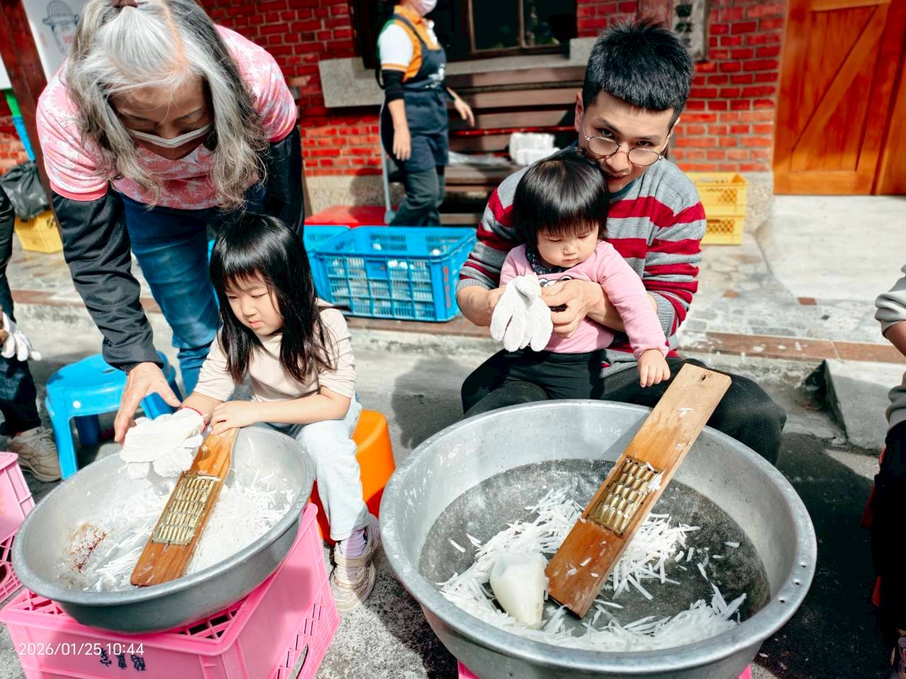 115年食農教育創新整合計畫-食農小教室-拔蘿蔔