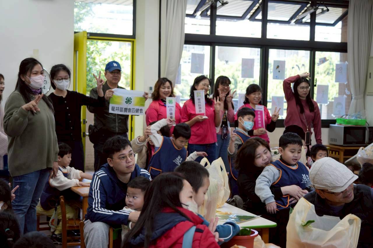 地瓜食農-龍峰國小附設幼兒園-把地瓜種回來
